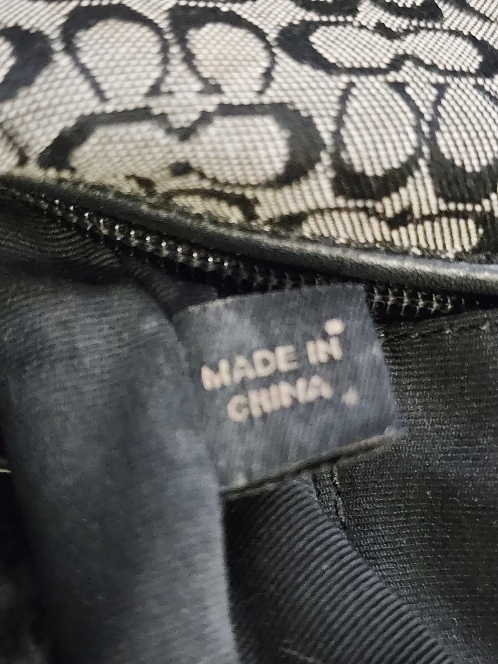 Coach Soho Mini Signature Canvas  Bag - Picture 11 of 12